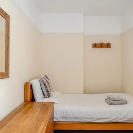 Eskholme Tatil Evi *