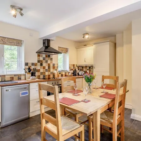 3 Bed In Oc-e32106 * Ravenglass