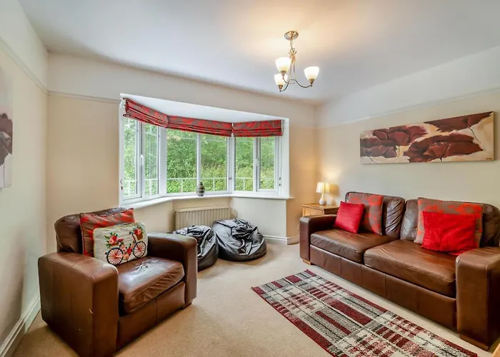 3 Bed In Oc-e32106 Holiday home